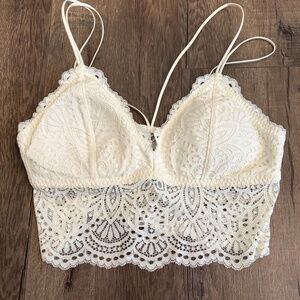 cute gilly hicks lace bralette medium